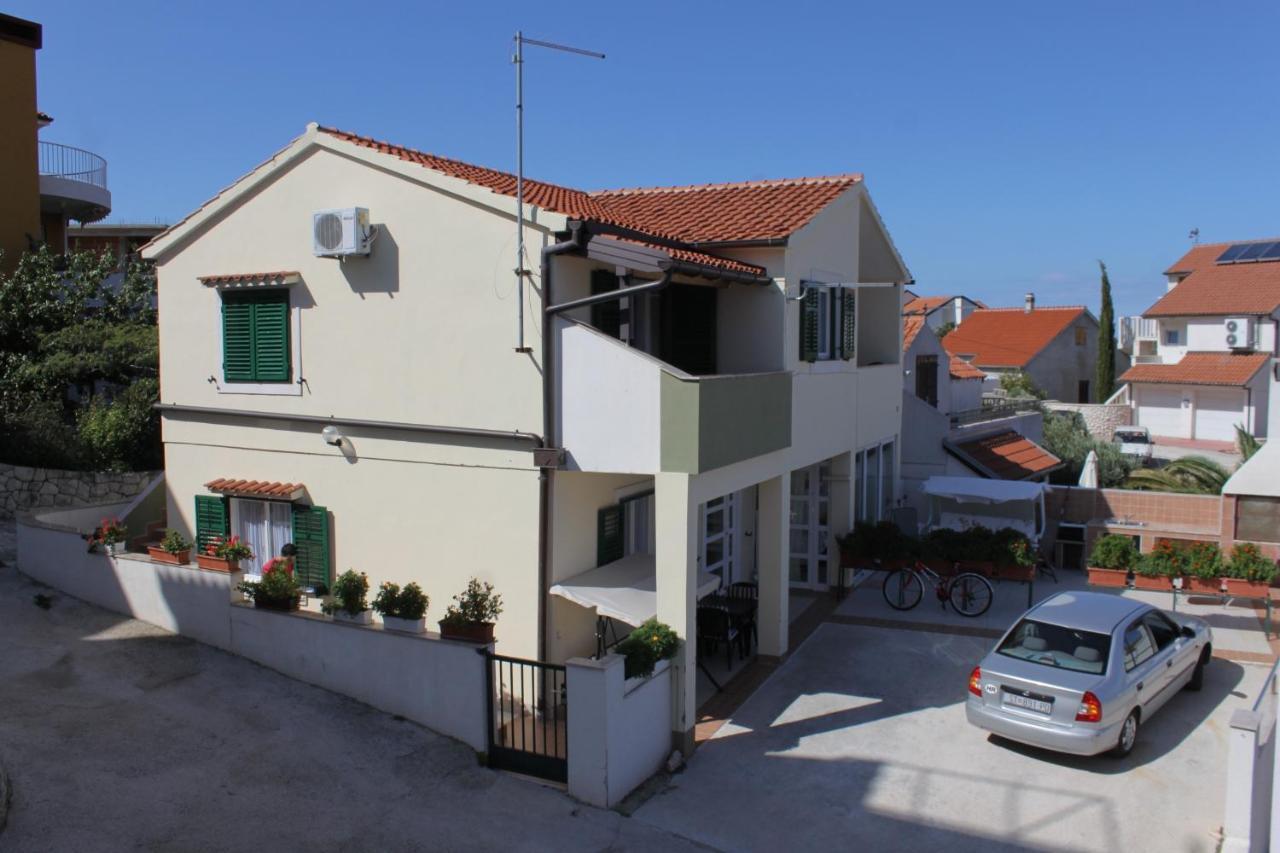 Apartments By The Sea Bilo, Primosten - 8364 Exterior photo