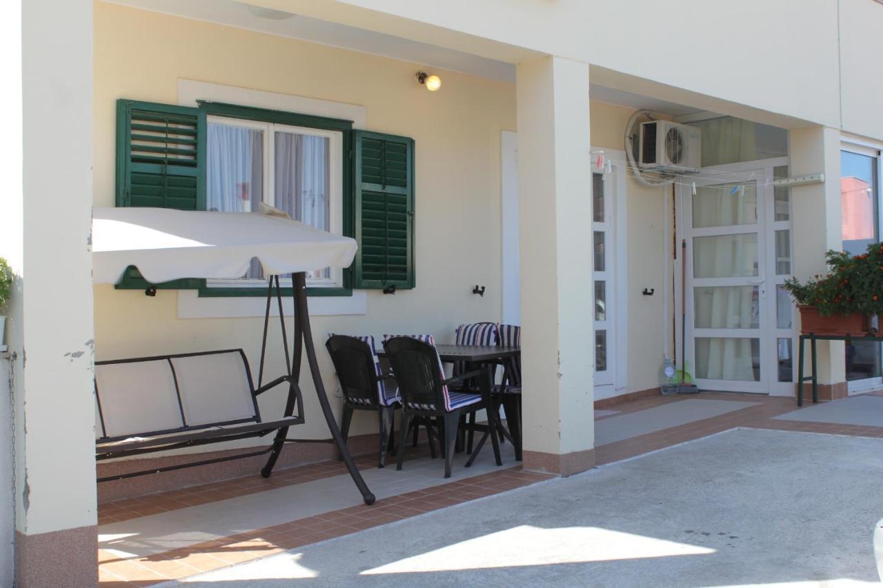 Apartments By The Sea Bilo, Primosten - 8364 Exterior photo